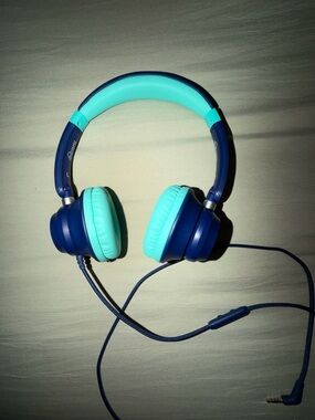 NEW! Blue & Teal Kids On-Ear Headphones with Wired Audio Cable